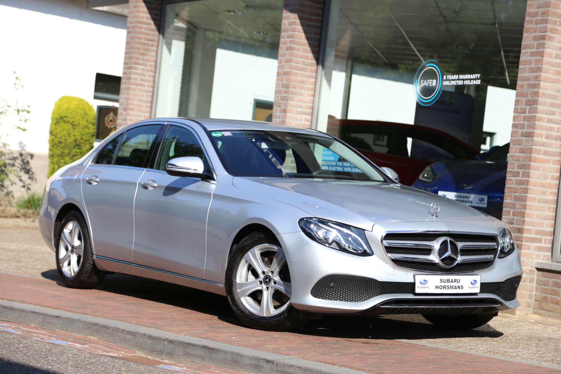 Mercedes-Benz E-Klasse 250 Ambition 9G Widescreen Navi Camera LED Ambiente 45098700-0.jpg | Subaru Horsmans