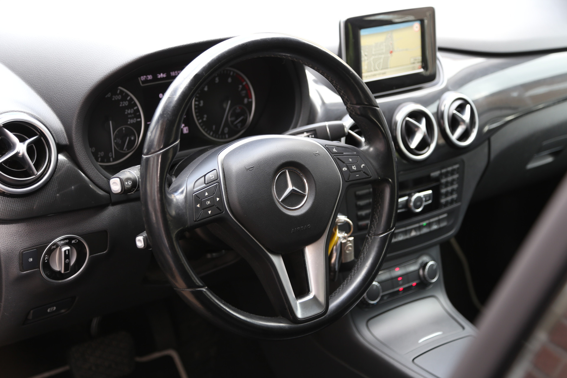 Mercedes-Benz B-Klasse 180 Ambition Automaat Navi Xenon Leer 45143684-7.jpg | Subaru Horsmans