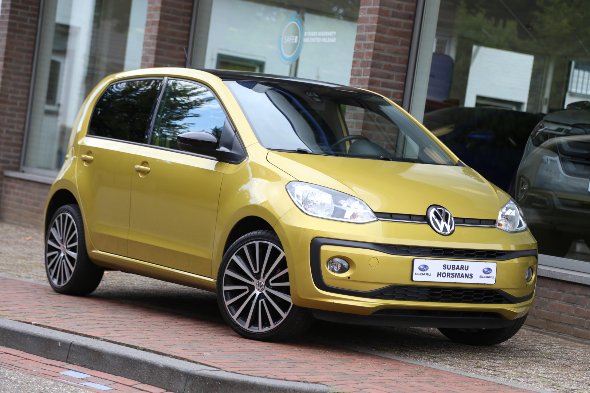 Volkswagen up! 1.0 BMT high up! Two Tone Climate PDC 46760972-0.jpg | Subaru Horsmans