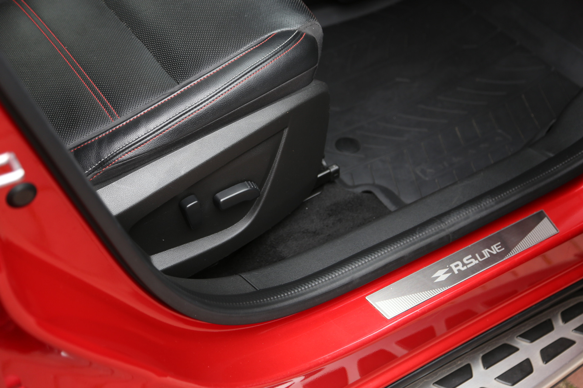 Renault Arkana 1.6 E-Tech Hybrid 145 R.S. Line Navi Leer LED Camera 48653454-16.jpg | Subaru Horsmans