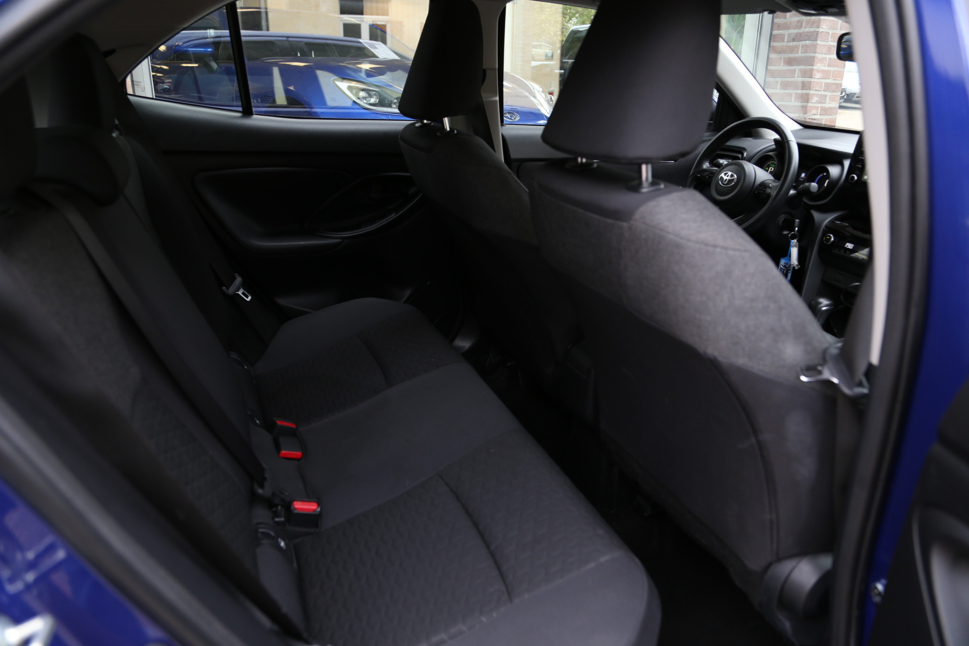 Toyota Yaris Cross 1.5 Hybrid Active Navi Carplay Camera ACC 48856684-12.jpg | Subaru Horsmans
