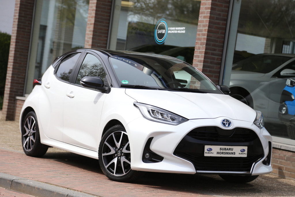 Toyota Yaris 1.5 Hybrid Executive Sport Bi-Tone Navi Carplay LED Camera 52838676-0.jpg | Subaru Horsmans