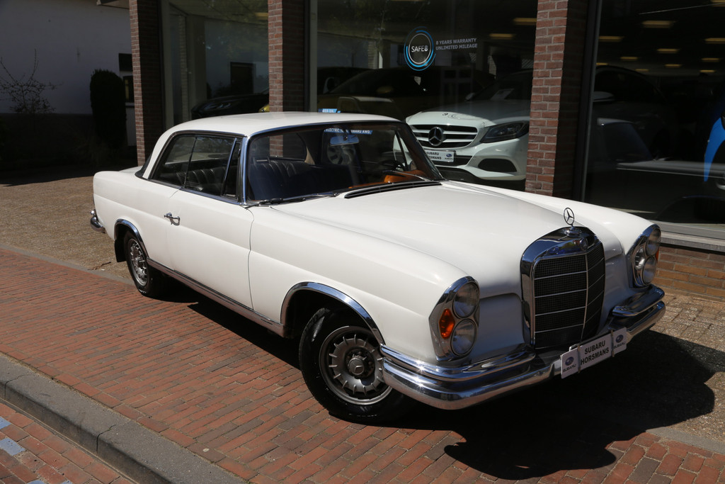 Mercedes-Benz  W111 220SE COUPE 53045937-0.jpg | Subaru Horsmans