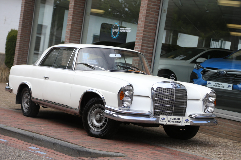 Mercedes-Benz  W111 220SE COUPE 53045937-0.jpg | Subaru Horsmans