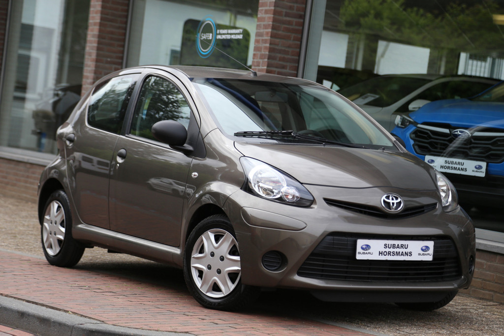 Toyota Aygo 1.0 VVT-i Now 45.000km Airco 54168475-0.jpg | Subaru Horsmans