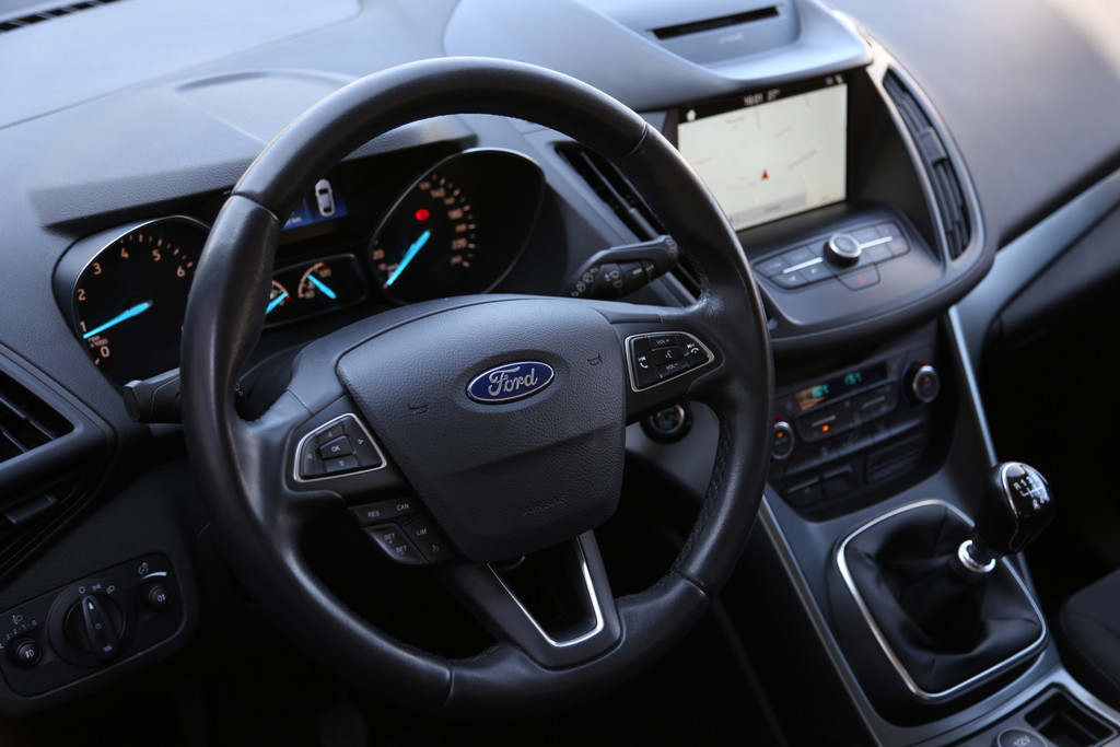 Ford Kuga 1.5 EcoBoost Trend Ultimate Navi 54871663-7.jpg | Subaru Horsmans